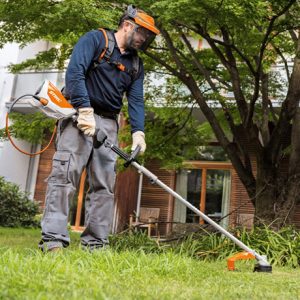 Stihl KMA 130 R Accu combimotor beugelgreep (AP)