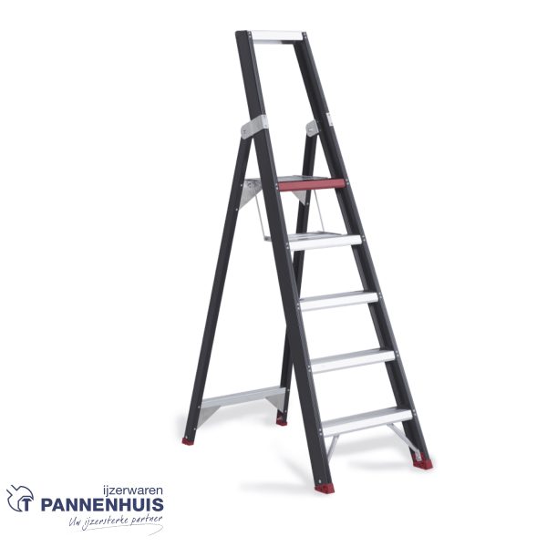 Altrex Taurus trapladder  5 treden - 120cm - 9,6kg zwart