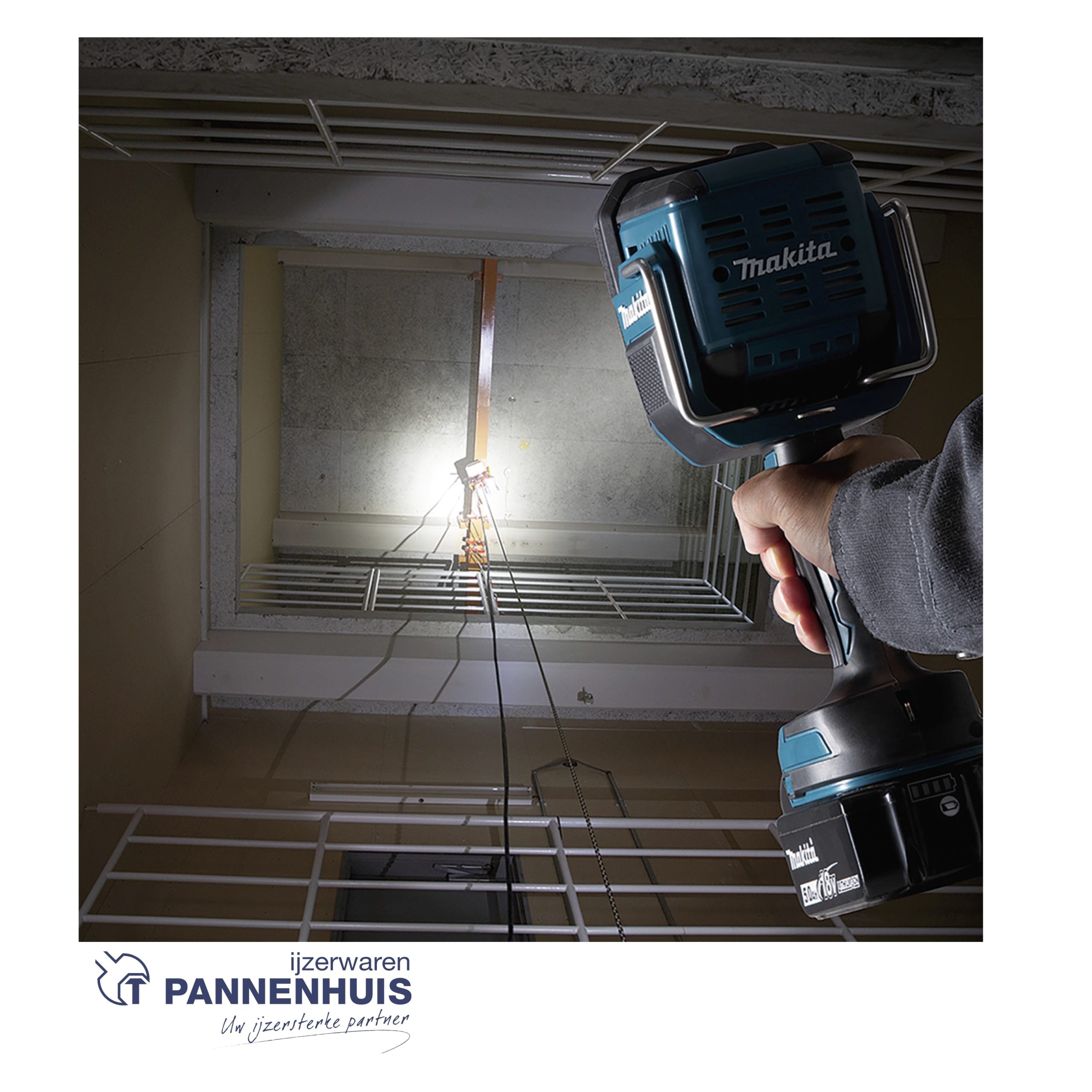 Makita DML812 LED ZAKLAMP BATTERIJ - Afbeelding 7