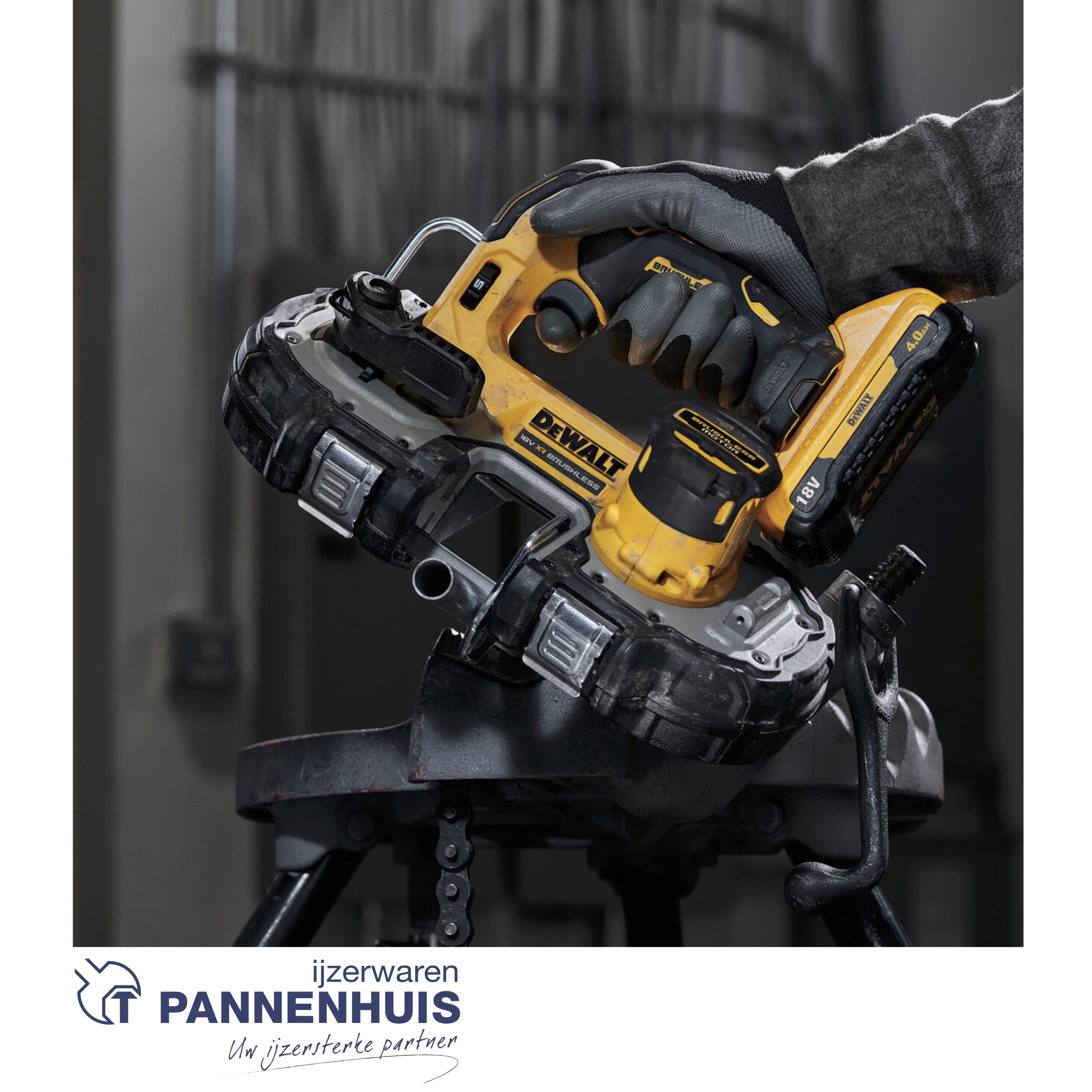 Dewalt DCS377NT 18V XR Compacte Lintzaag in TSTAK koffer - Body - Afbeelding 2