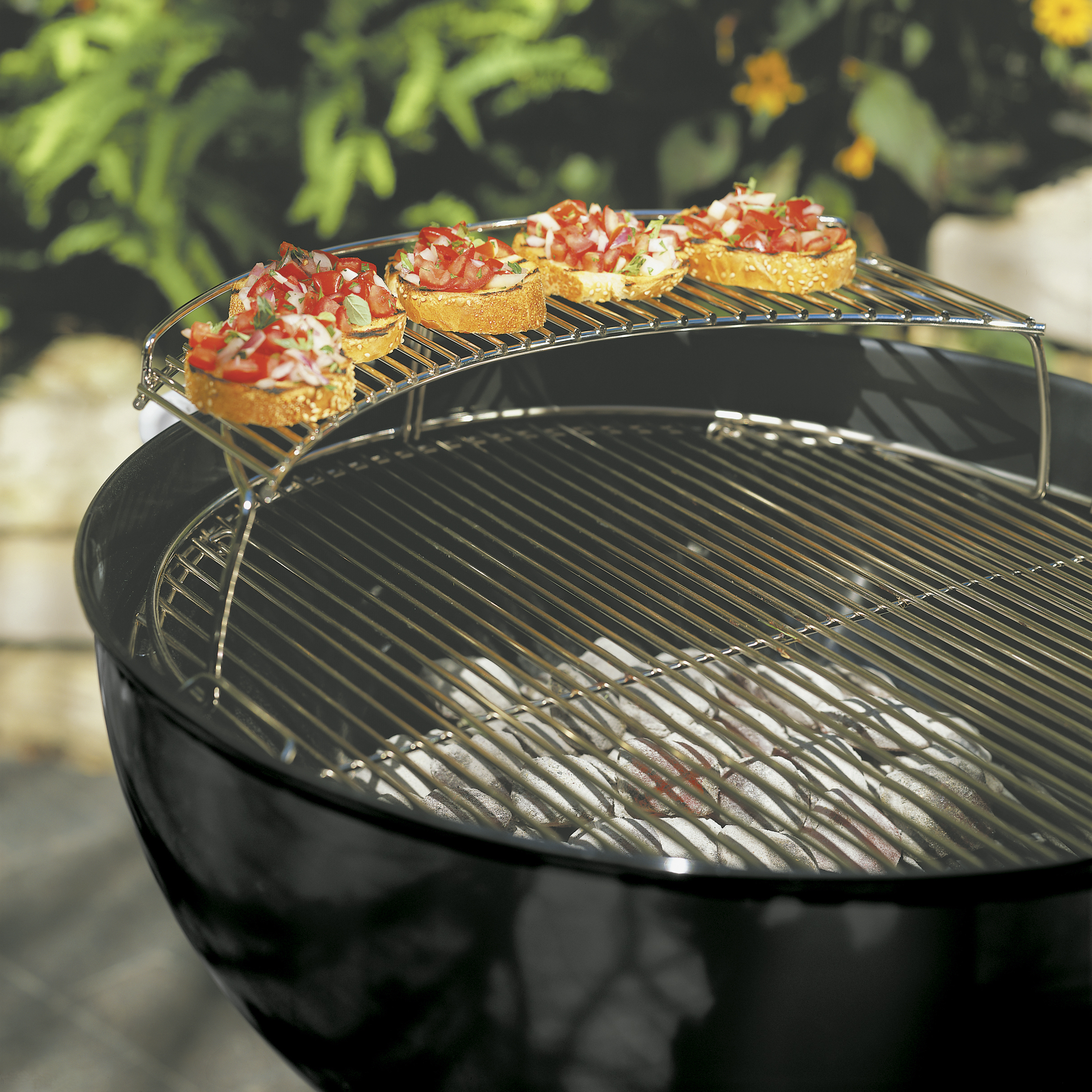 Weber Warmhoudrek voor houtskoolbarbecues van 57 cm (8417) - Afbeelding 2