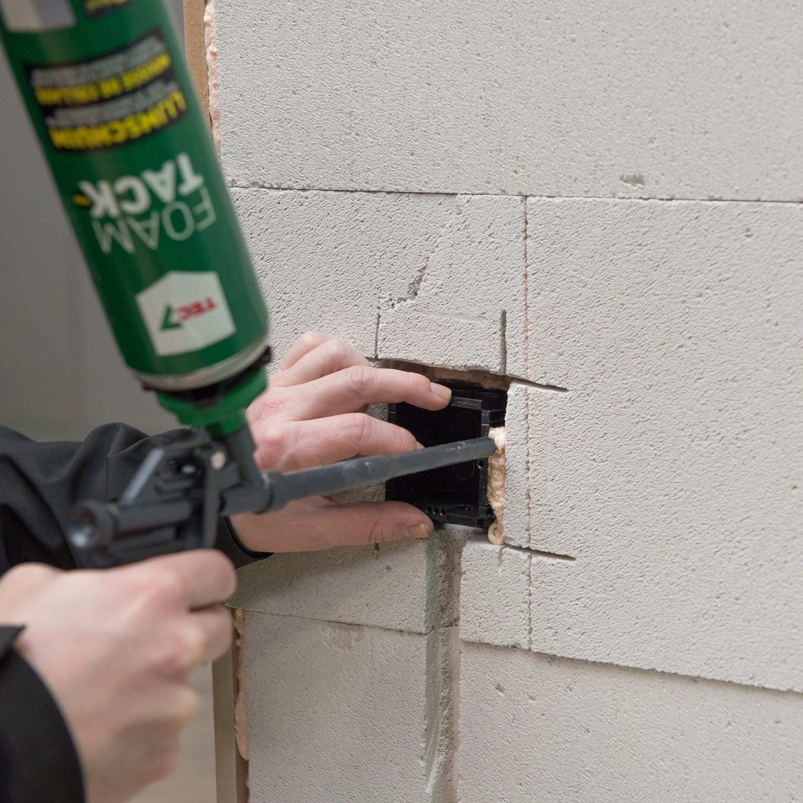 Tec7 Montageschuim FoamTack 750ml - Afbeelding 2